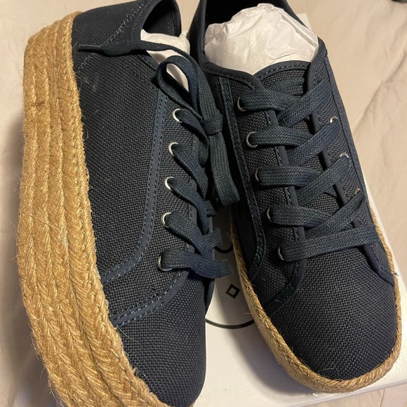 Steve Madden Navy espadrilles size 9 - Picture 3 of 3